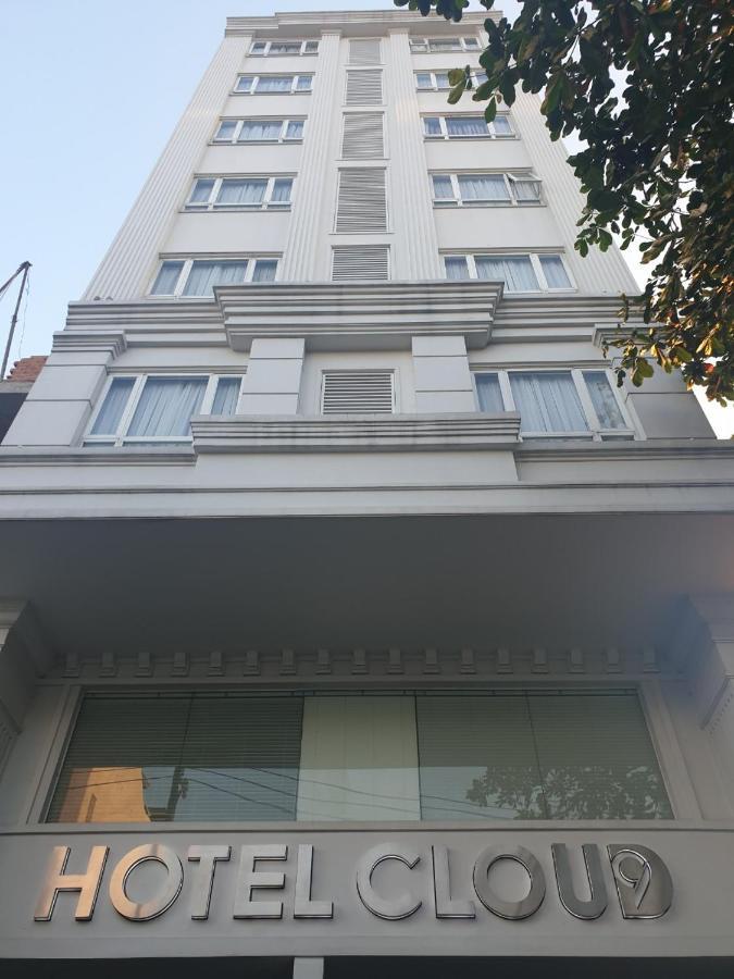 Reddoorz Premium Cloud 9 An Nhon Hotel Ho Şi Min Exterior foto